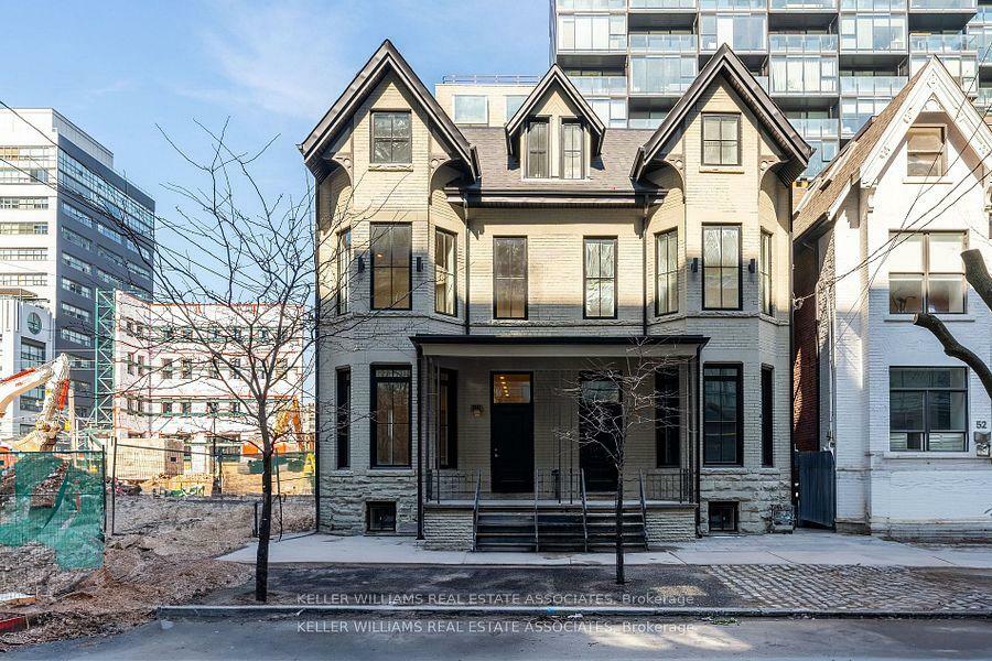 Property Photo: 54 Stewart Street ON M5V 1H6