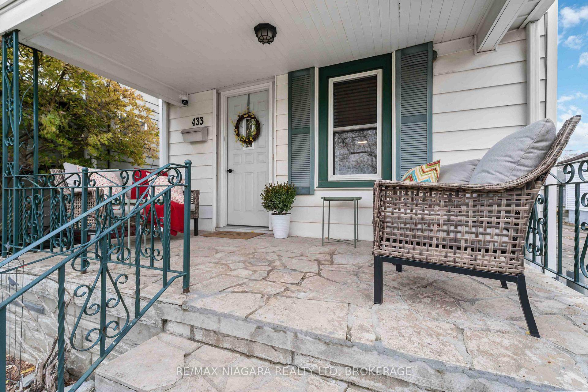 Property Photo: 433 Davis Street ON L3K 1Z7