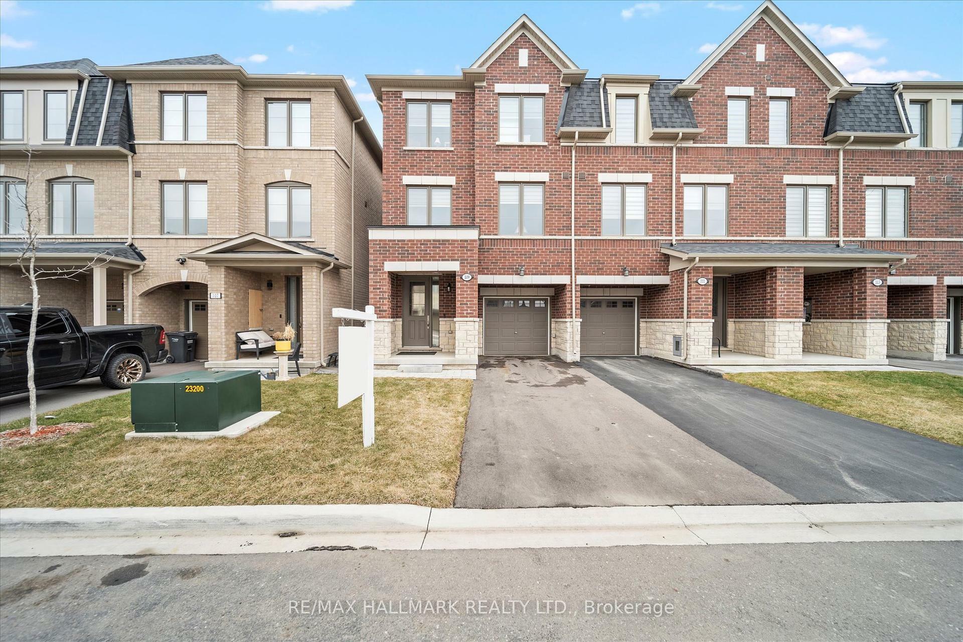 Property Photo:  109 Halliford Place  ON L6P 4N6 