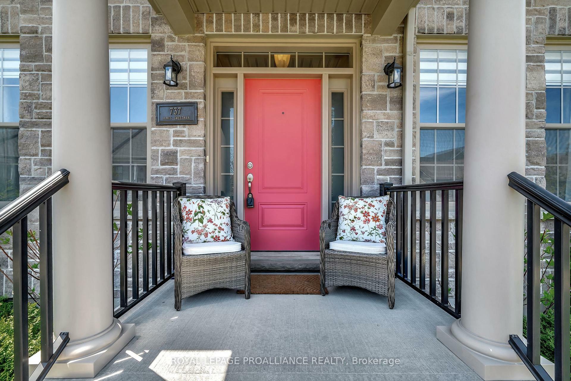 Property Photo:  737 James Sweetman Avenue  ON K9A 0K7 