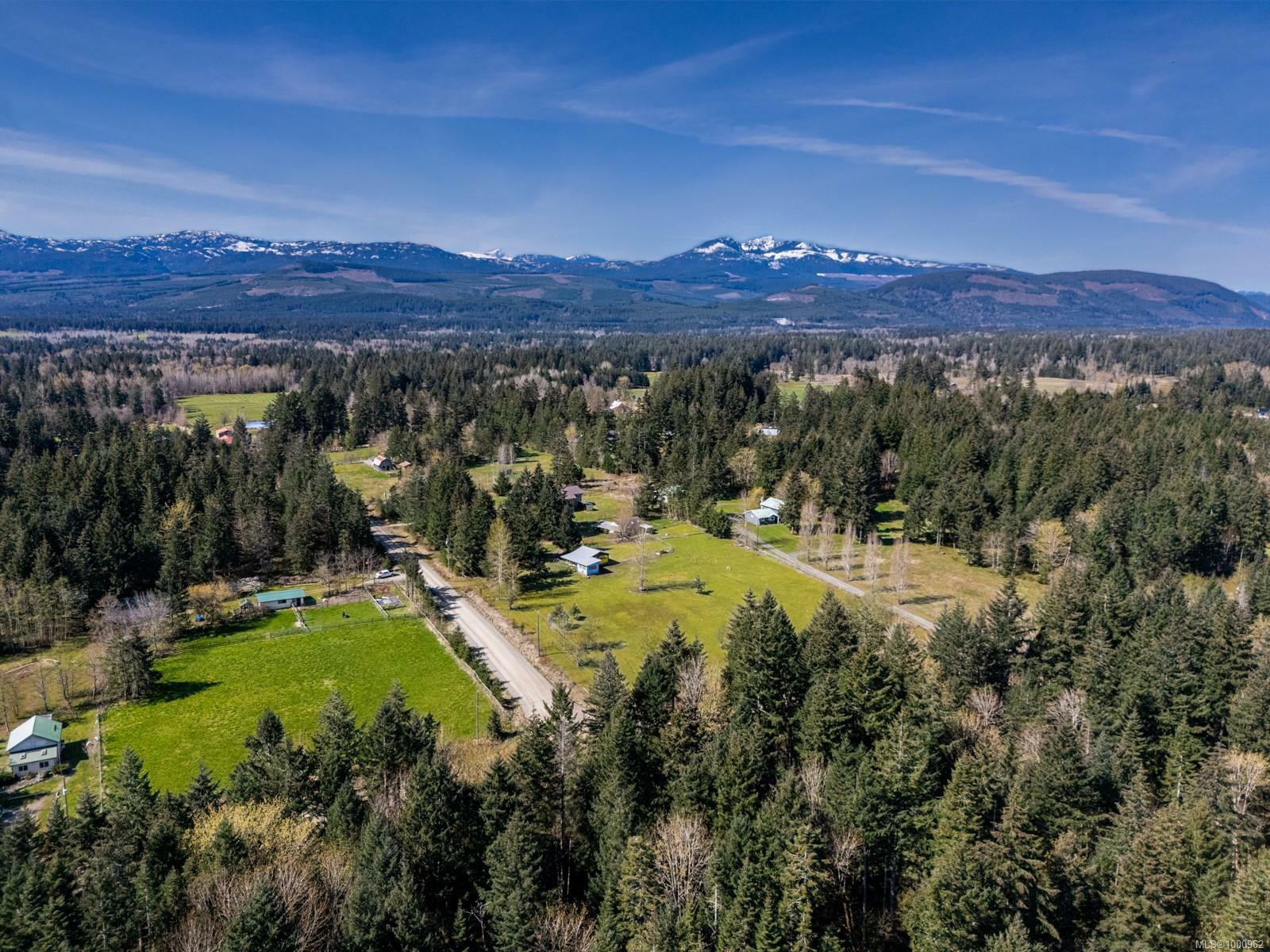 Property Photo: 2892 Maridge Rd BC V9J 1M9
