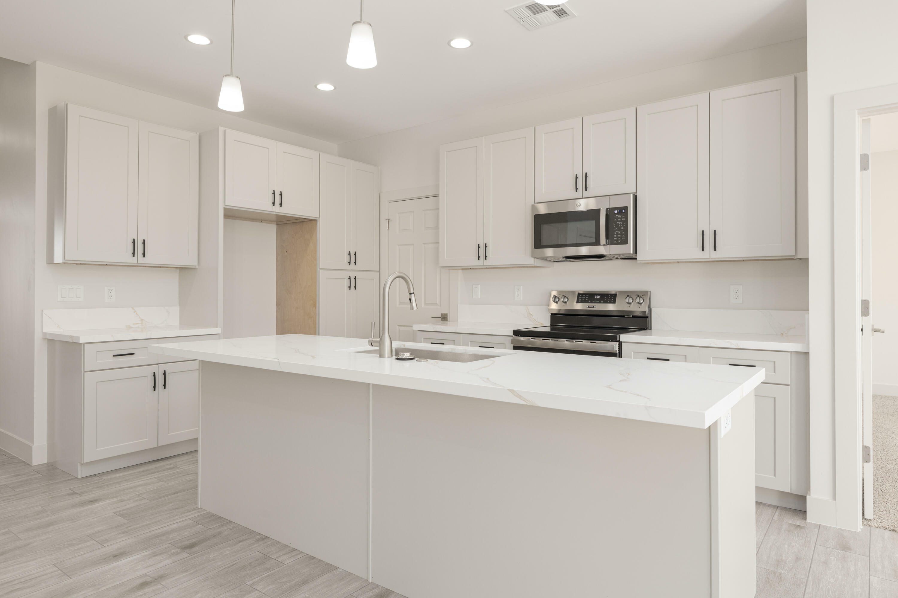 Property Photo: 2175 W 320 S UT 84737