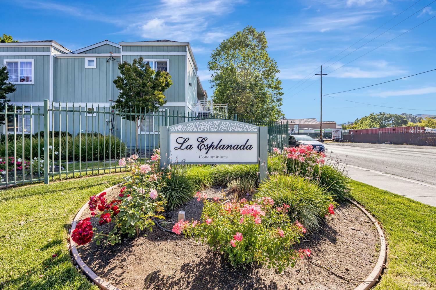 Property Photo: 1591 La Esplanada Place 222 CA 95404