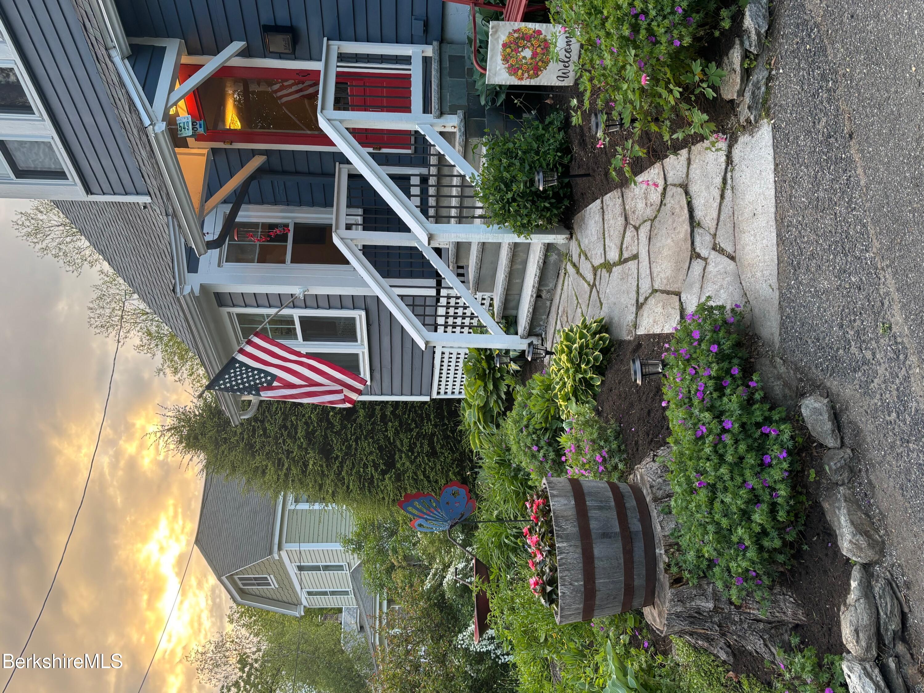 31 St Ann'S Ave  Lenox MA 01240 photo