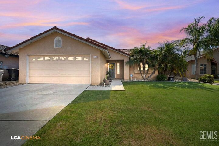 2119 Maganda Avenue  Delano CA 93215 photo