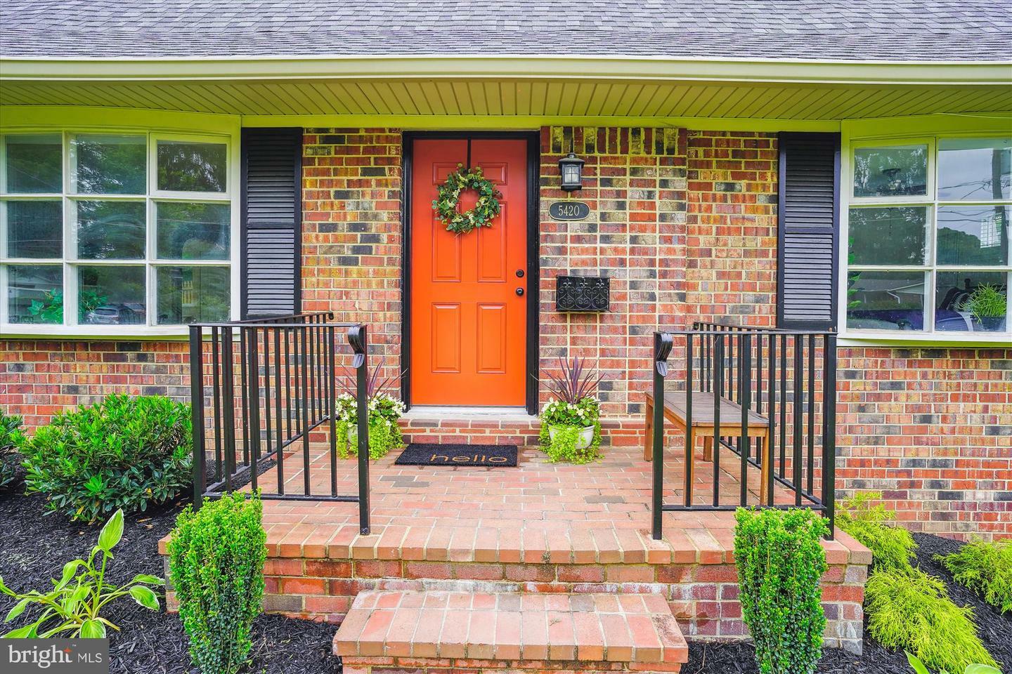 Property Photo: 5420 Eastbourne Drive VA 22151