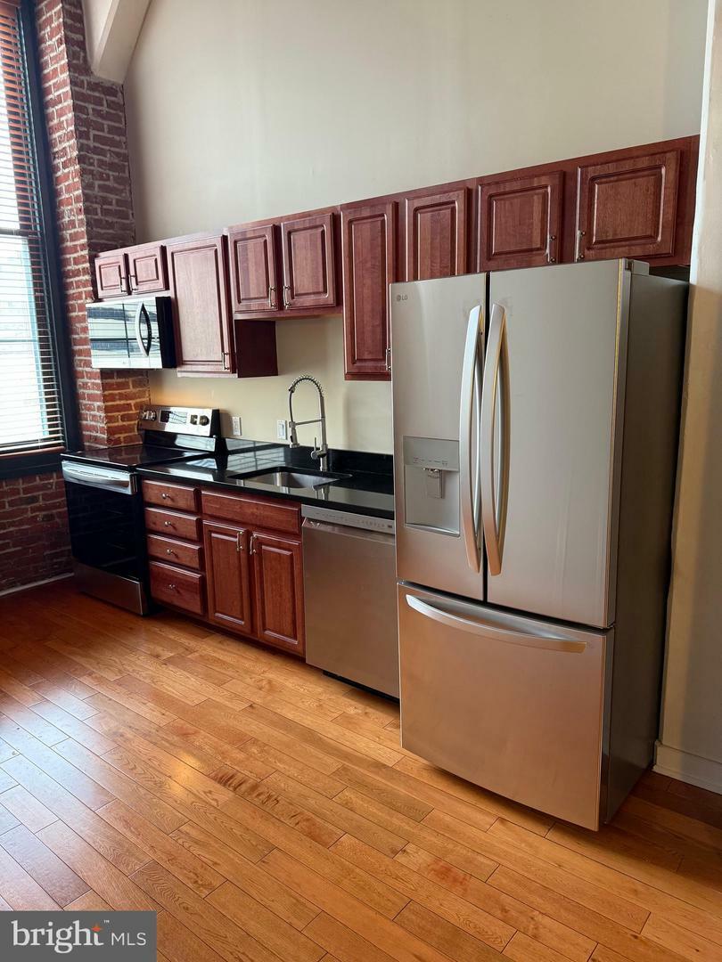 Property Photo: 1010 Arch Street 304 PA 19107