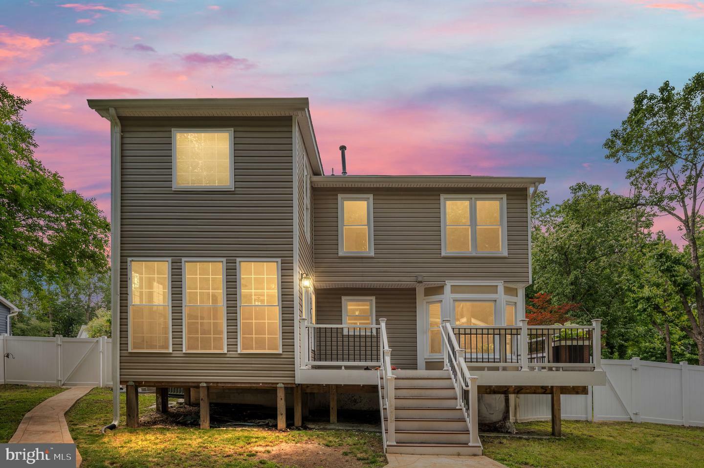 Property Photo: 11603 Enchanted Woods Way VA 22407