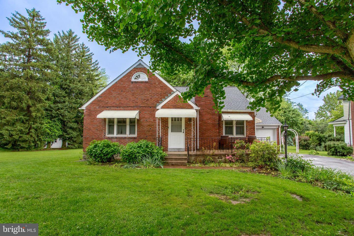 Property Photo: 345 Church Road PA 19046