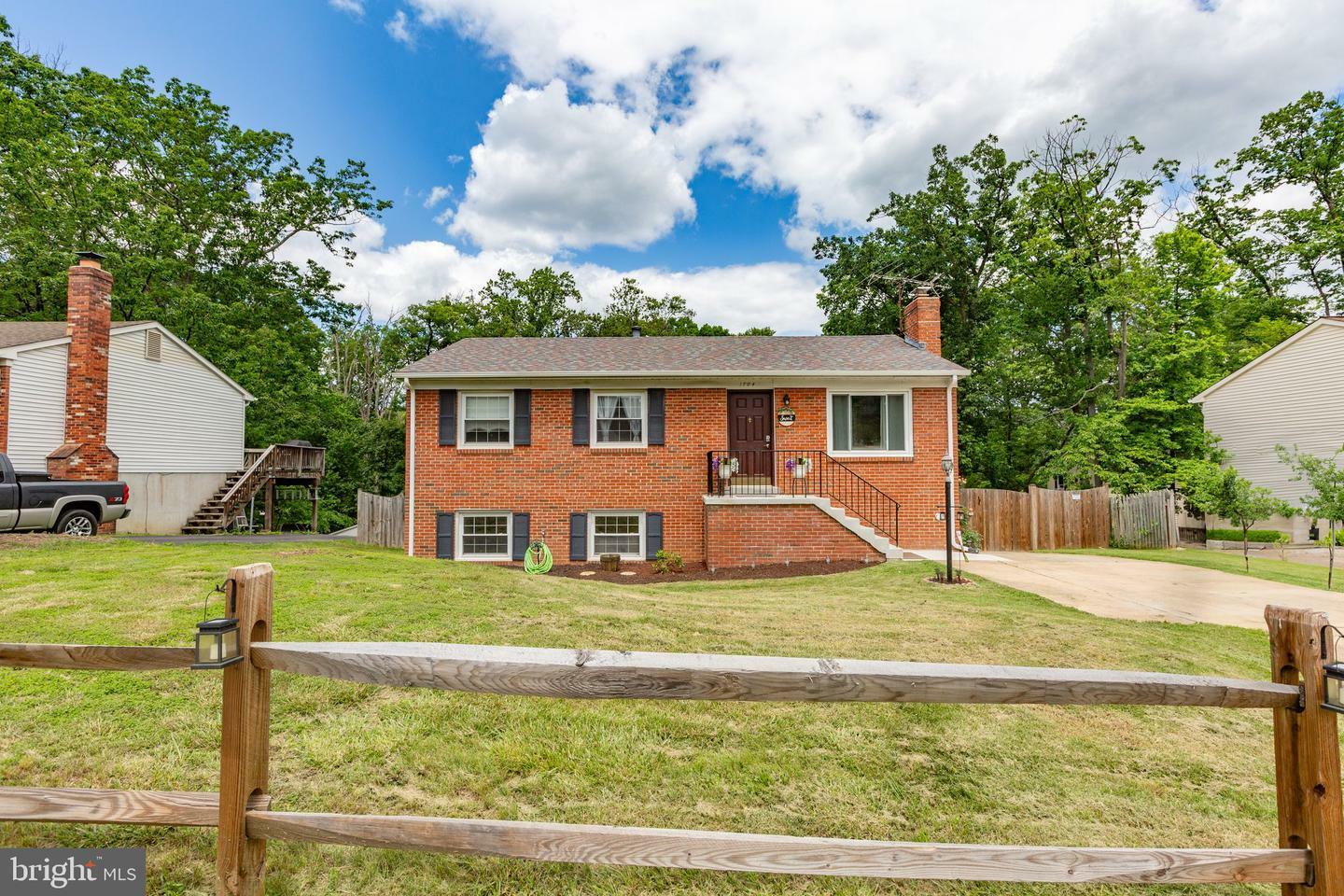 Property Photo: 1704 Horner Road VA 22191