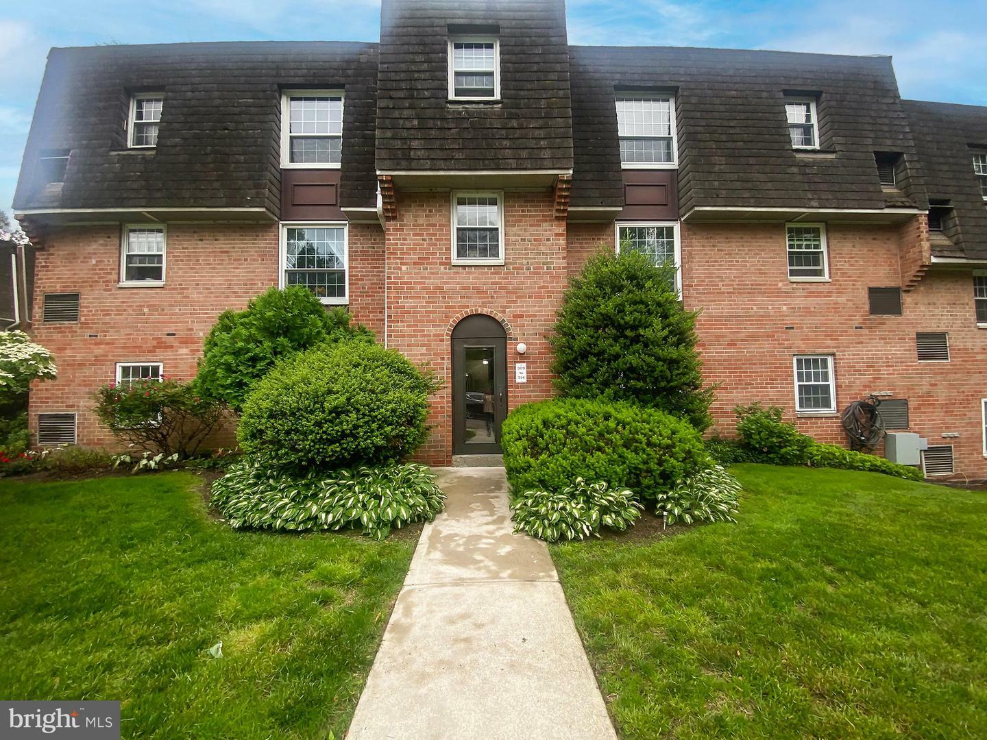 Property Photo: 4000 Gypsy Lane 314 PA 19129