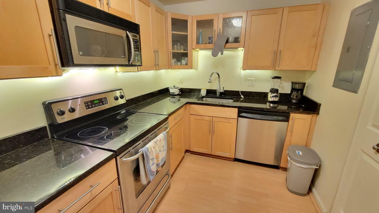 Property Photo: 1011 Hunter Street D-1 MD 21202