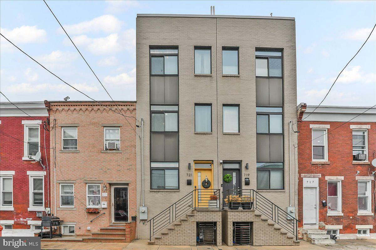 Property Photo: 721 Daly Street PA 19148