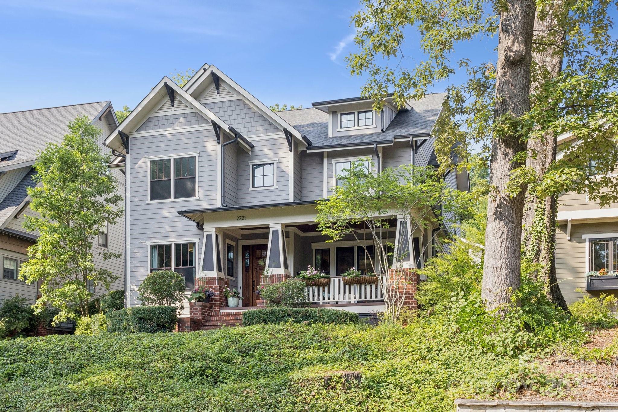 Property Photo:  2221 Kenmore Avenue  NC 28204 