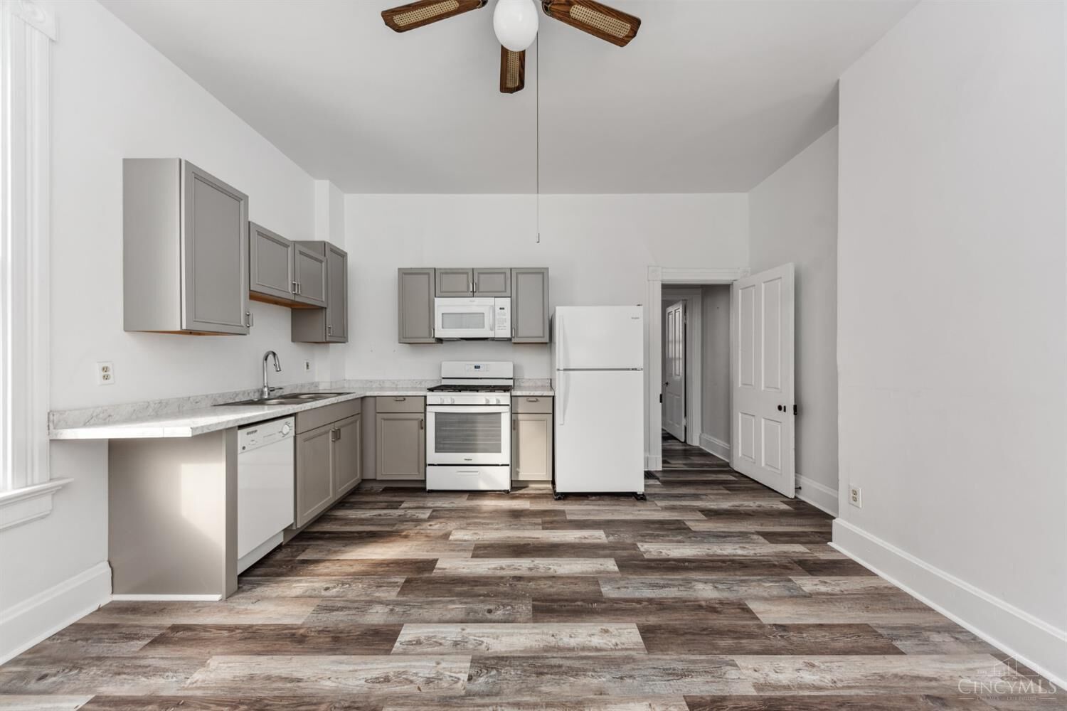 Property Photo: 2175 Sohn Street OH 45219
