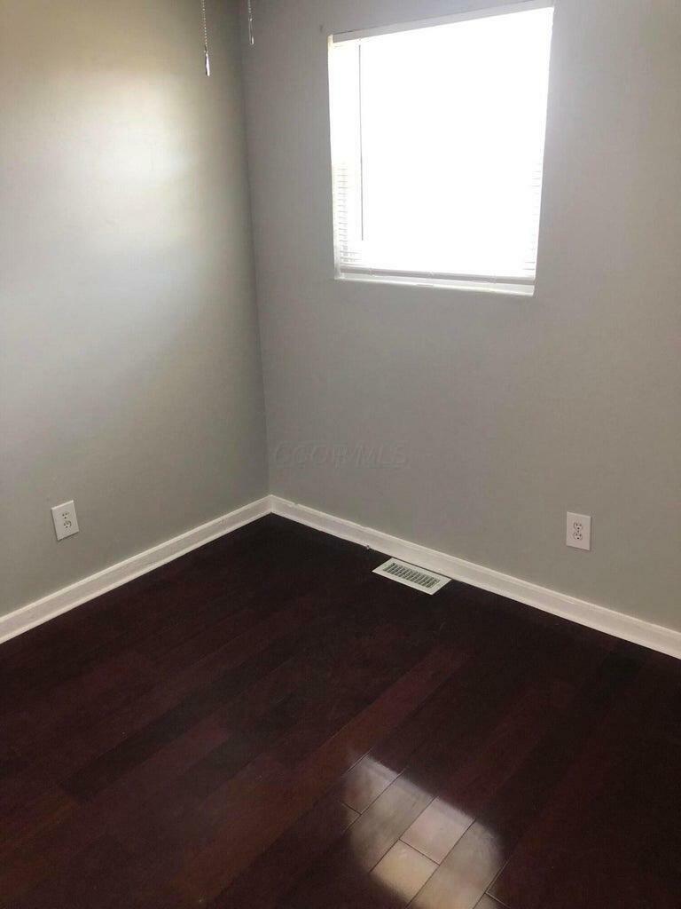 Property Photo: 5989 Haughn Road OH 43123