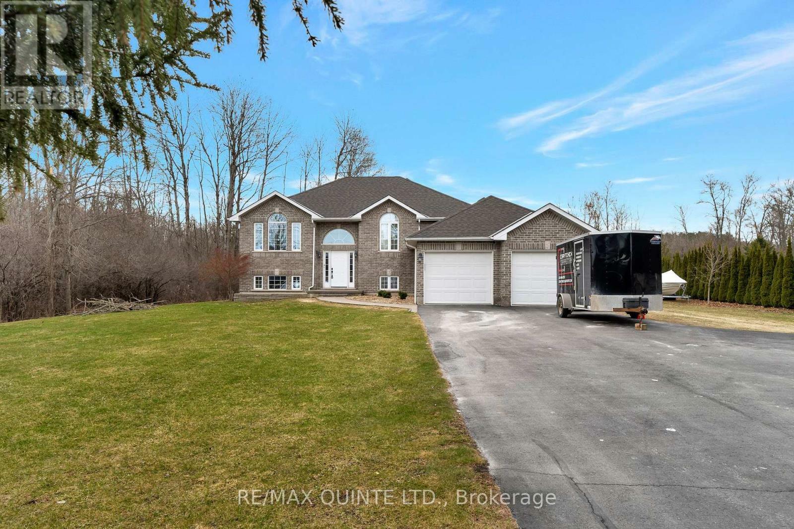 Property Photo: 544 Townsend Road ON K0K 3E0