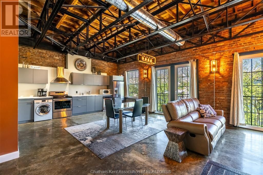 Property Photo: 140 King Street West 301 ON N7M 1E3