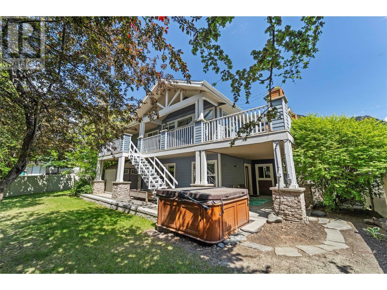 Photo de la propriété:  400 Sun Rivers Drive West  BC V2H 1R6 