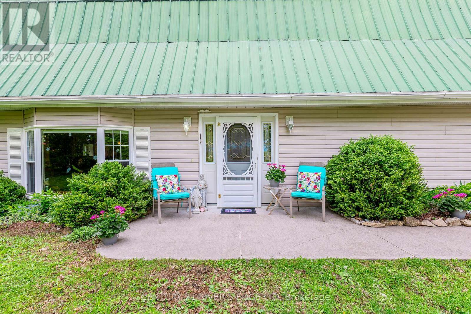 Property Photo: 362 Kitley Line 9 Road ON K0E 1H0
