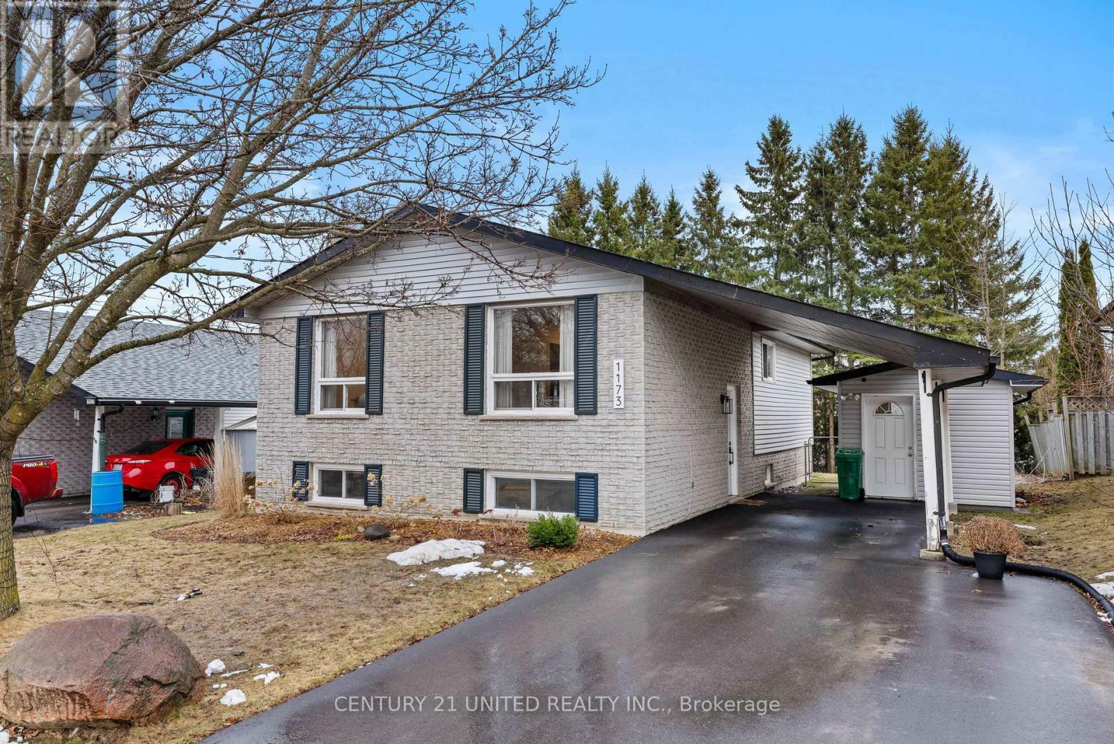 Property Photo: 1173 Normandy Street ON K9H 7L9