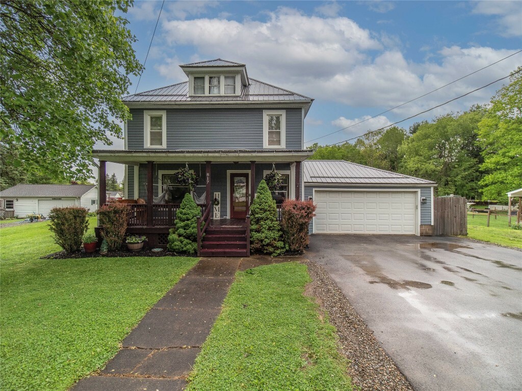 Property Photo: 817 E Main Street PA 16407
