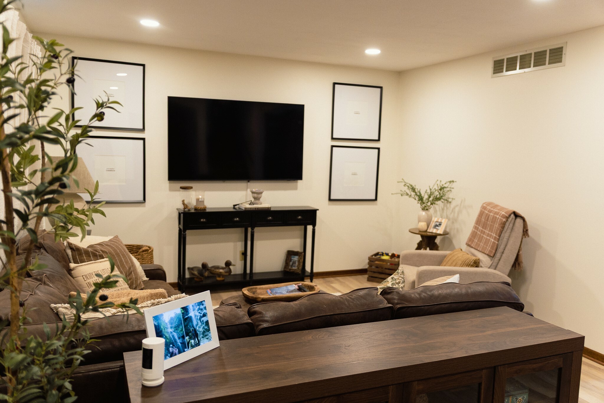 Property Photo: 814 SE Innsbruck Drive IA 50021
