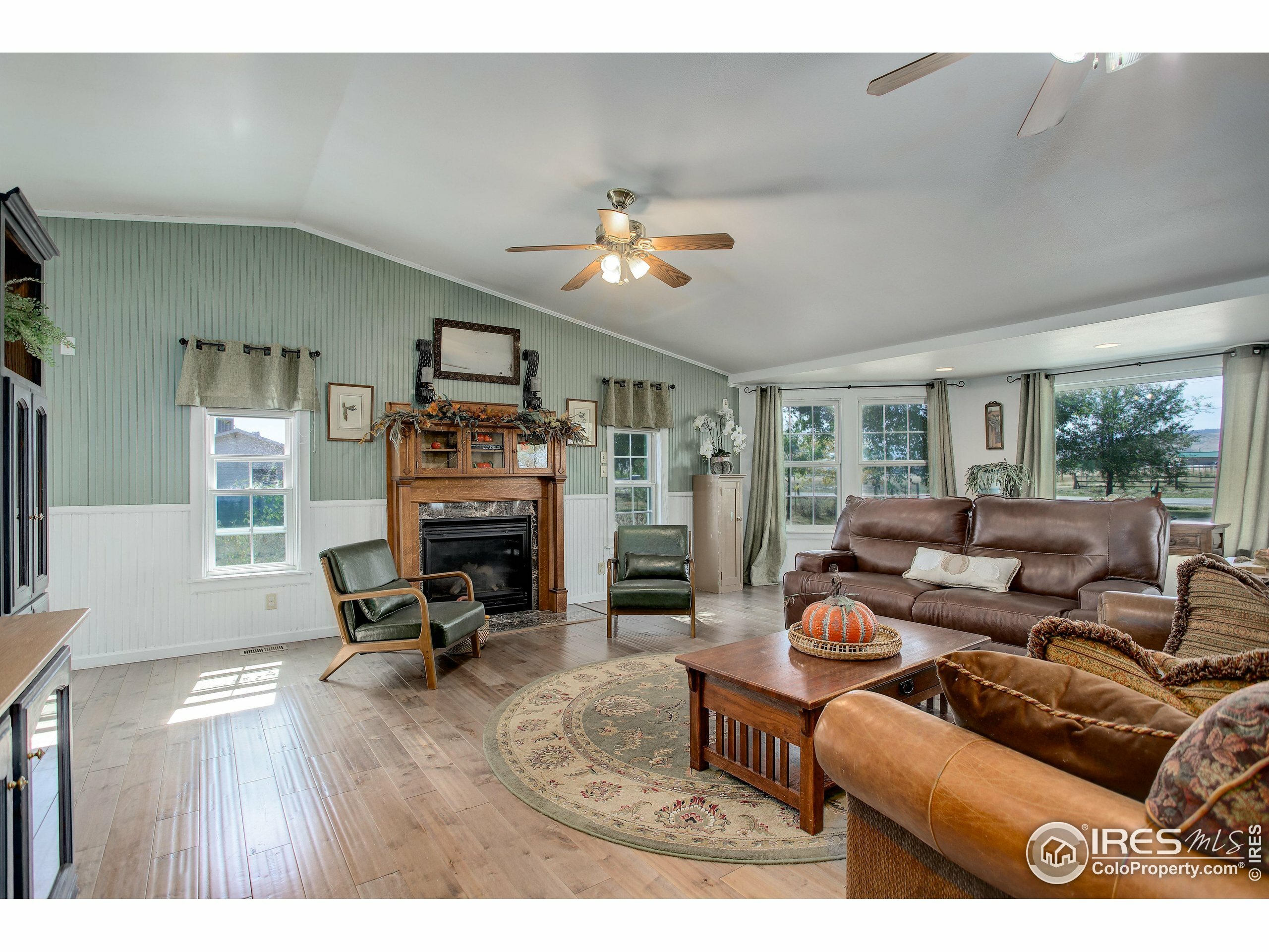 Property Photo: 1428 S County Road 23E CO 80513