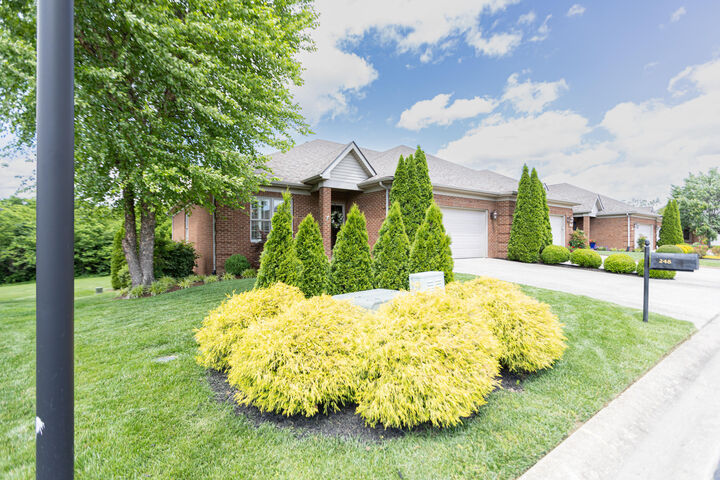 Property Photo:  248 Clairmont Drive  KY 40475 