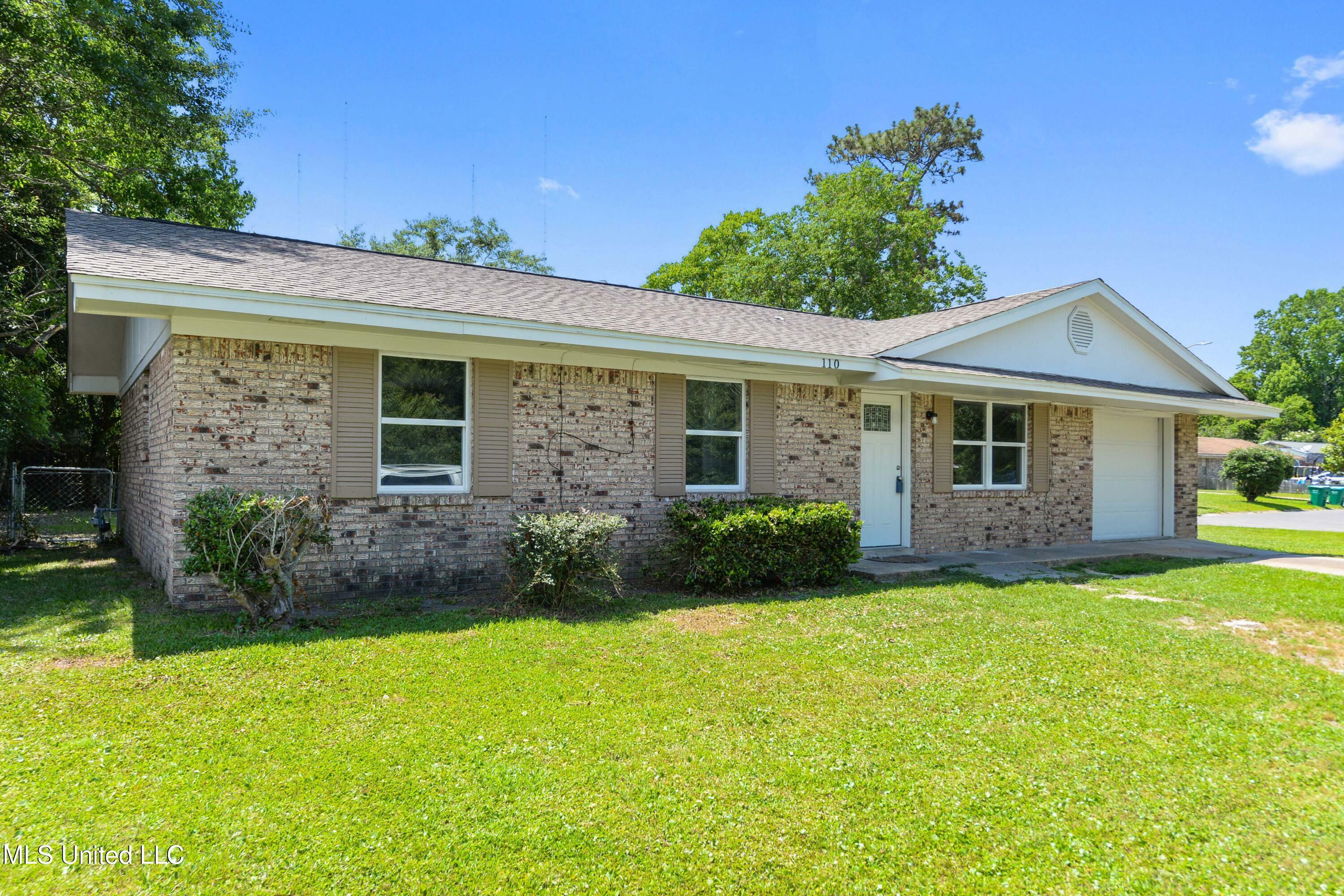 Property Photo: 110 Olivet Drive MS 39503