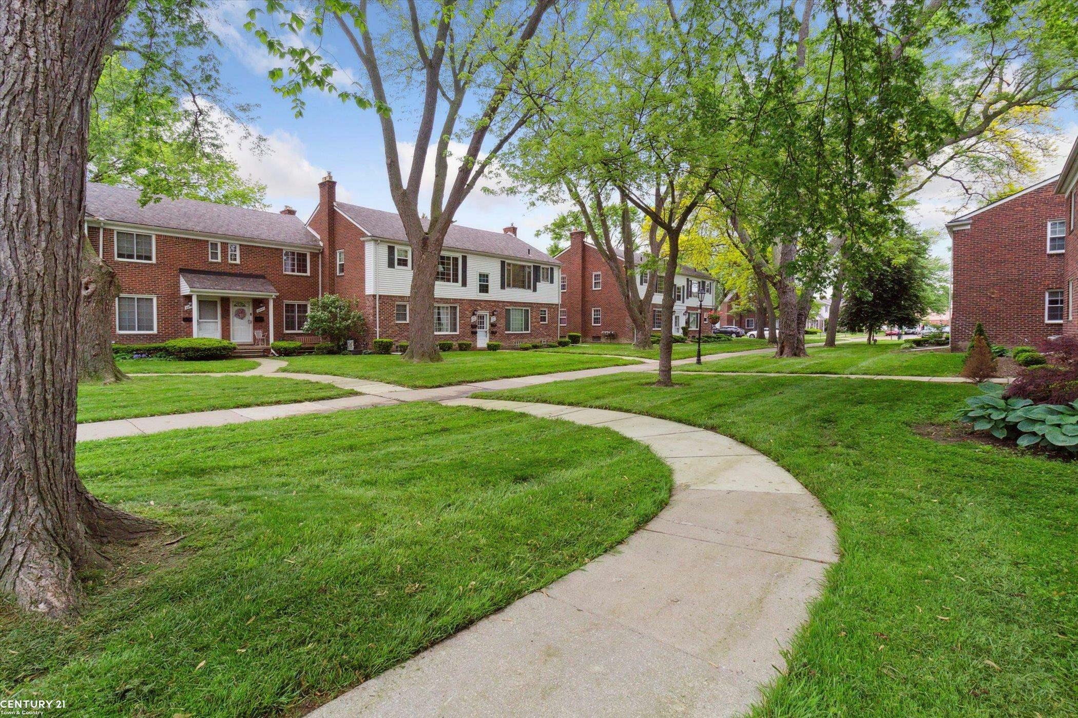 Property Photo: 22930 Allen Court MI 48080