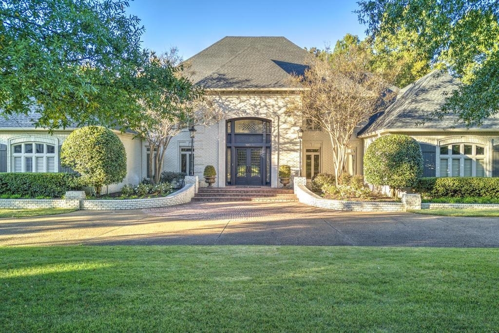 Property Photo: 9200 Forest Hill Ln TN 38139
