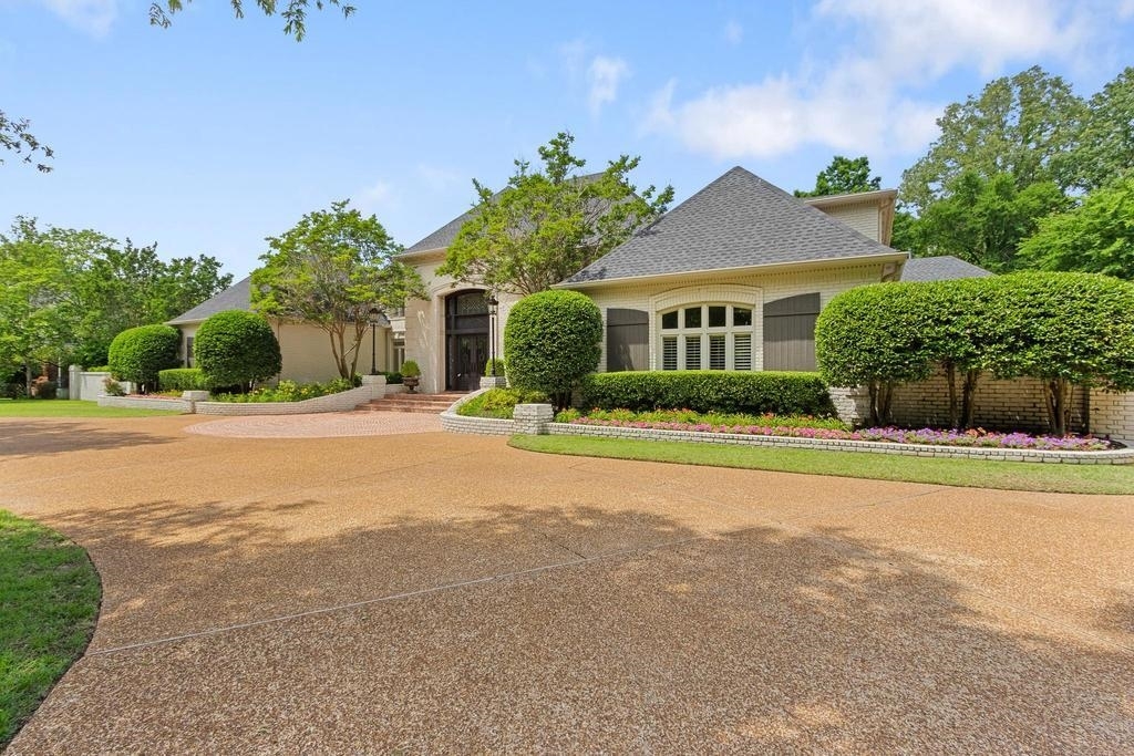 Property Photo: 9200 Forest Hill Ln TN 38139