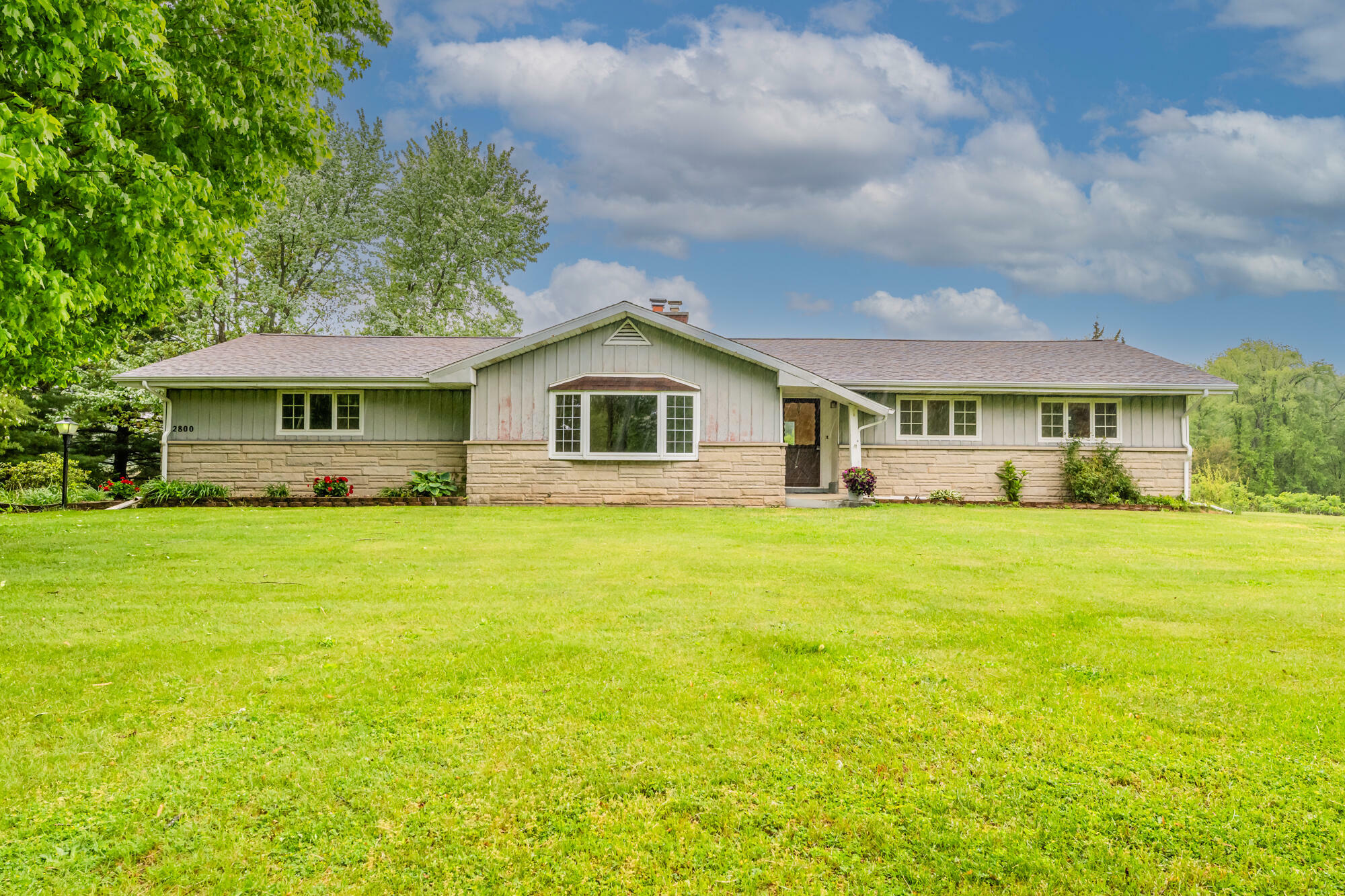 Property Photo: 2800 Mayflower Road MI 49120