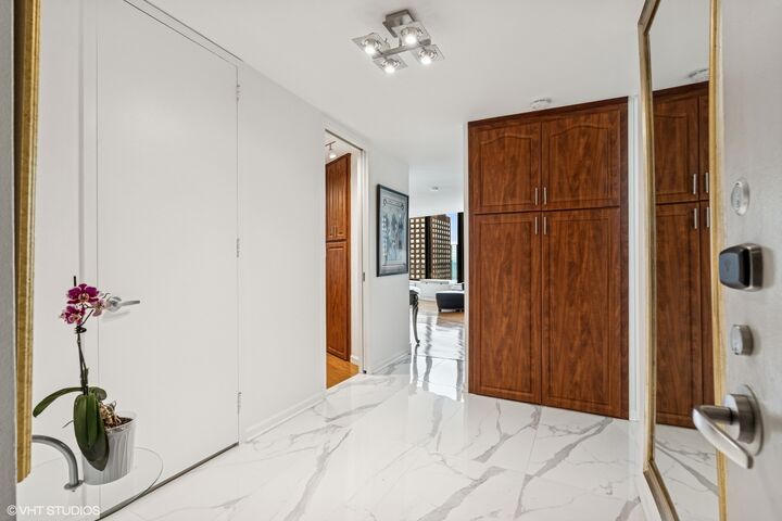 Property Photo:  505 N Lake Shore Drive 5201  IL 60611 