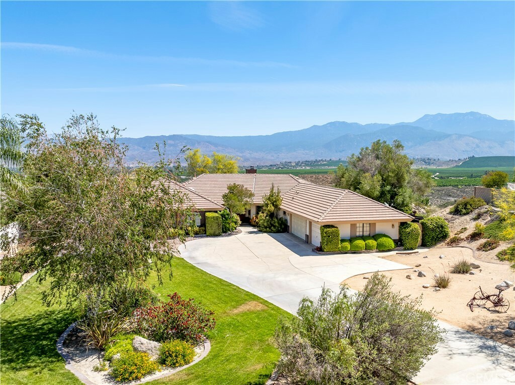 Property Photo: 27810 Lake Street CA 92544