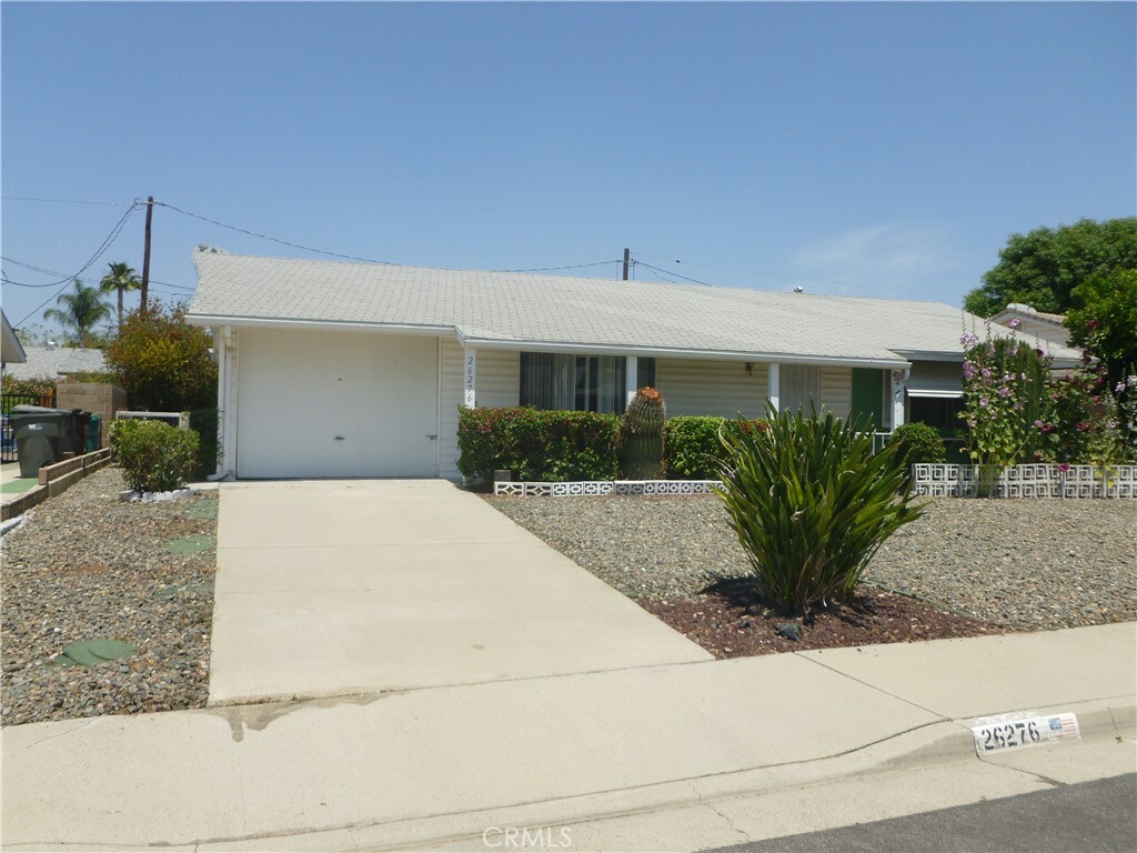 Property Photo: 26276 Foxgrove Road CA 92586