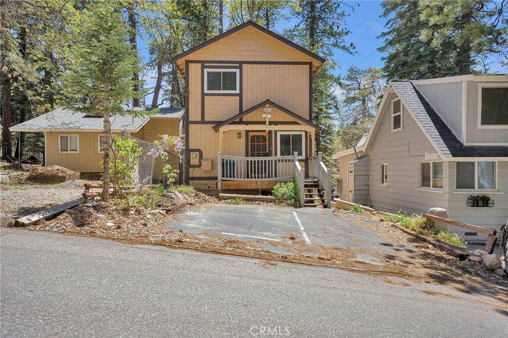 Property Photo: 33079 Ridge Road CA 92382