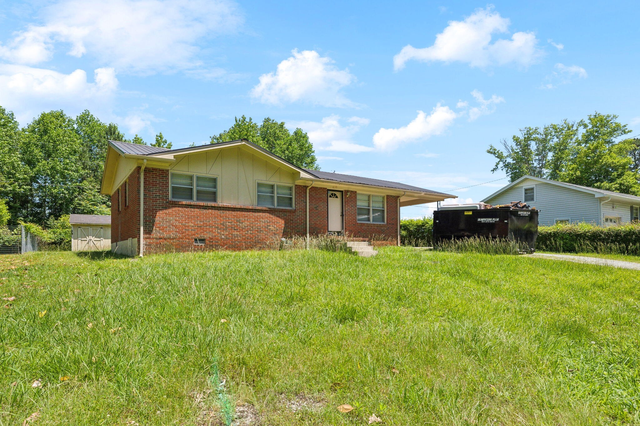 Property Photo: 630 Riverside Dr TN 37355