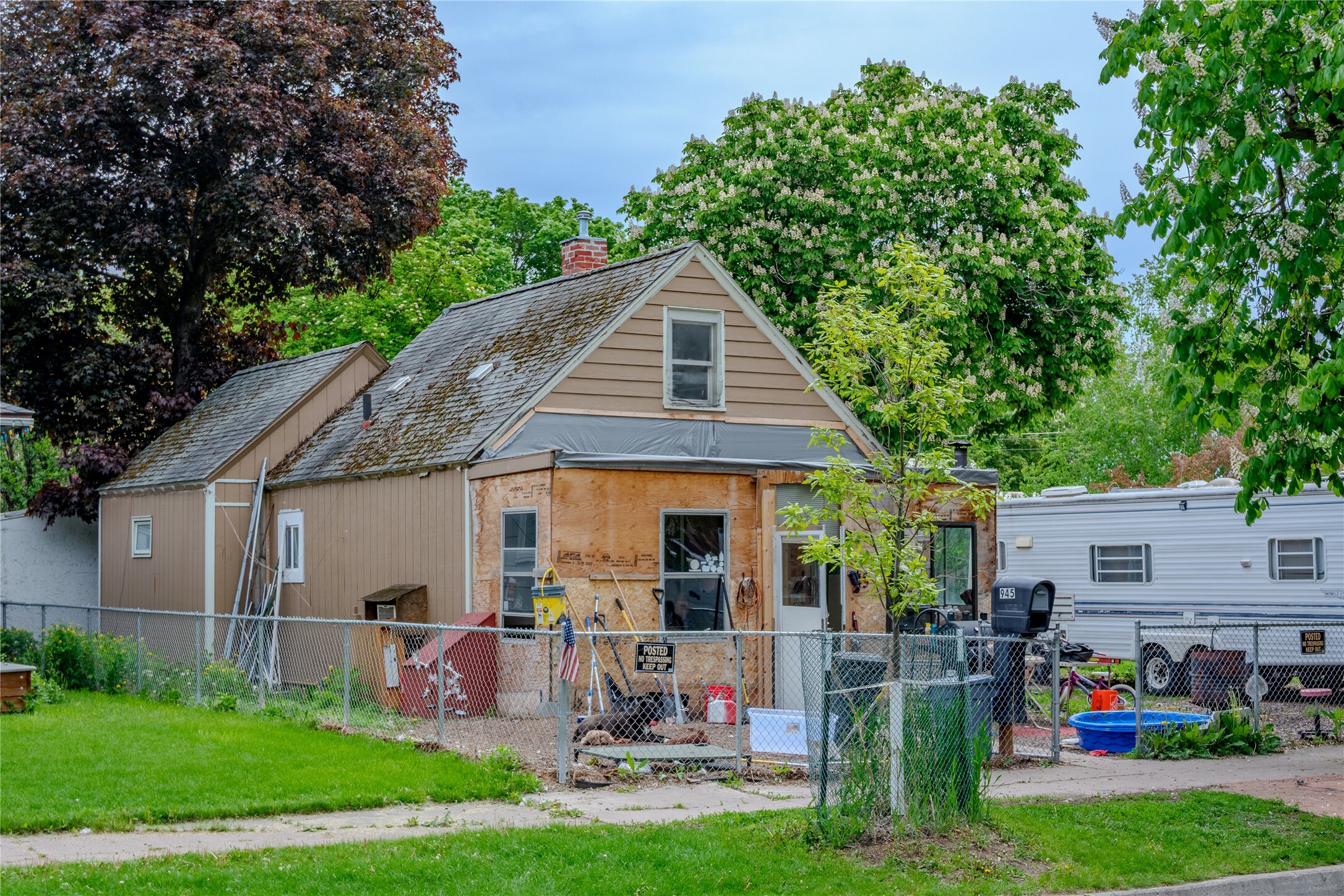 Property Photo: 945 3rd Avenue W MT 59901