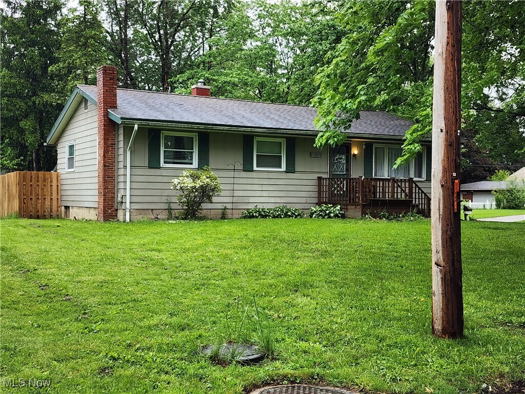 Property Photo: 4139 Fairlawn Heights Drive SE OH 44484
