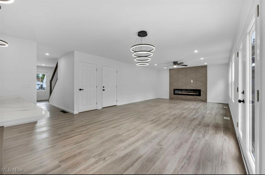 Property Photo: 171 Henry OH 44146