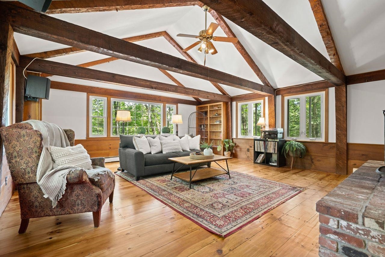Property Photo: 12 Lord Jeffrey Drive NH 03031