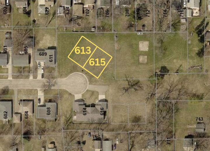 Property Photo:  613 &Amp 615 Giles Place  MN 56007 