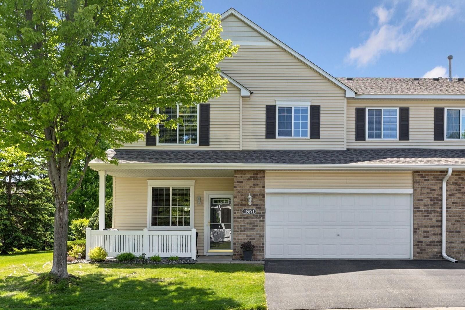 Property Photo:  18571 98th Avenue N  MN 55311 