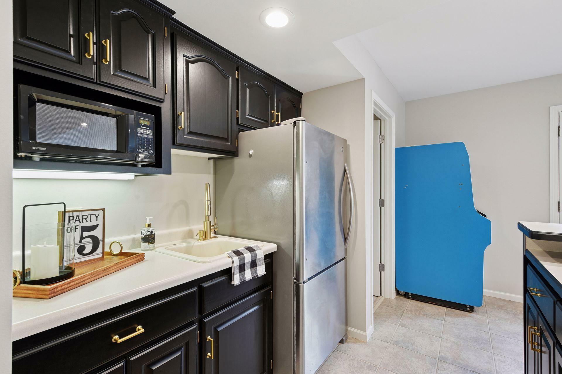 Property Photo: 815 Alvarado Lane N MN 55447