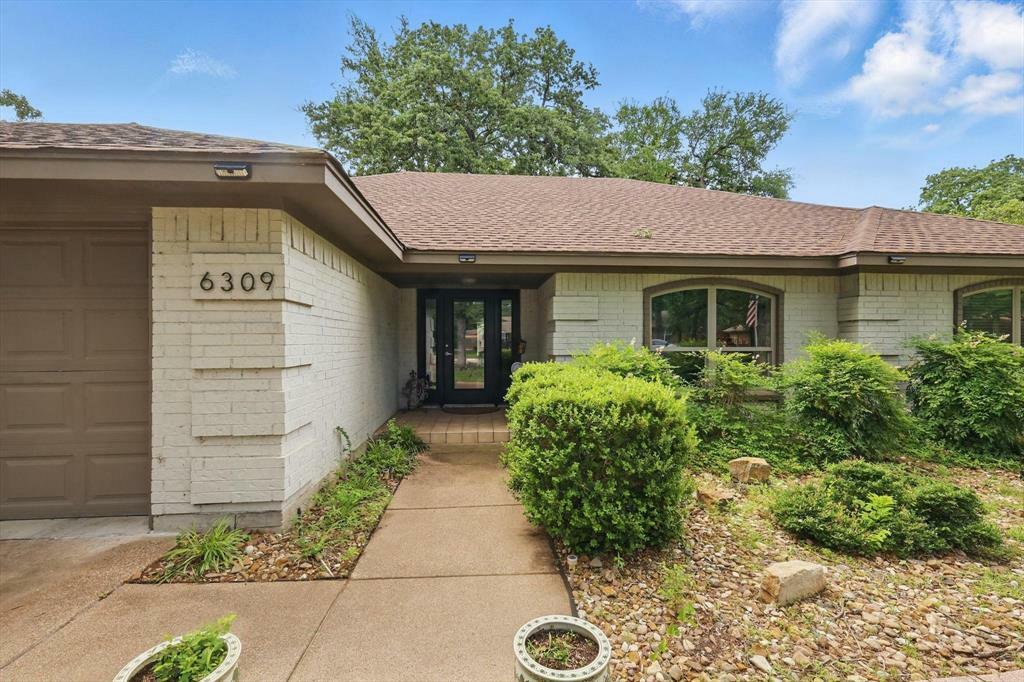 Property Photo: 6309 Sioux Drive TX 76049