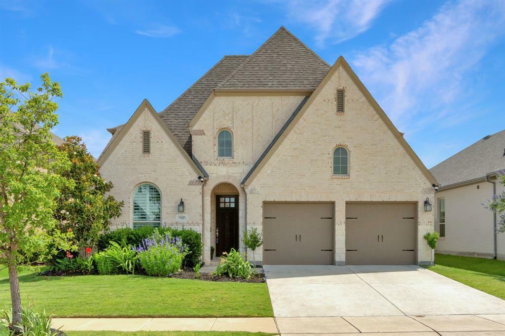 Property Photo: 7505 Plumgrove Road TX 76123