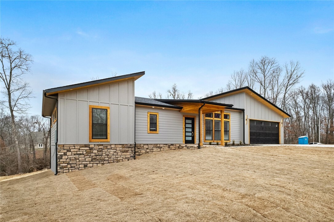1 Dunholme Drive  Bella Vista AR 72714 photo