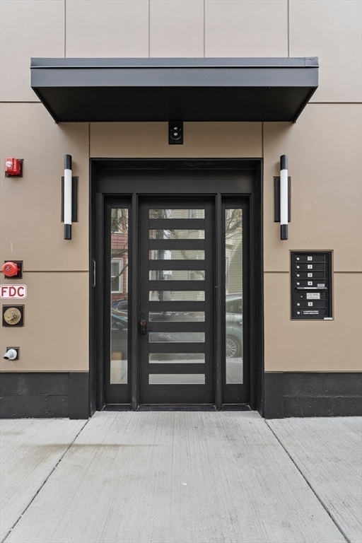 Property Photo:  8 Mercer Street 3  MA 02127 